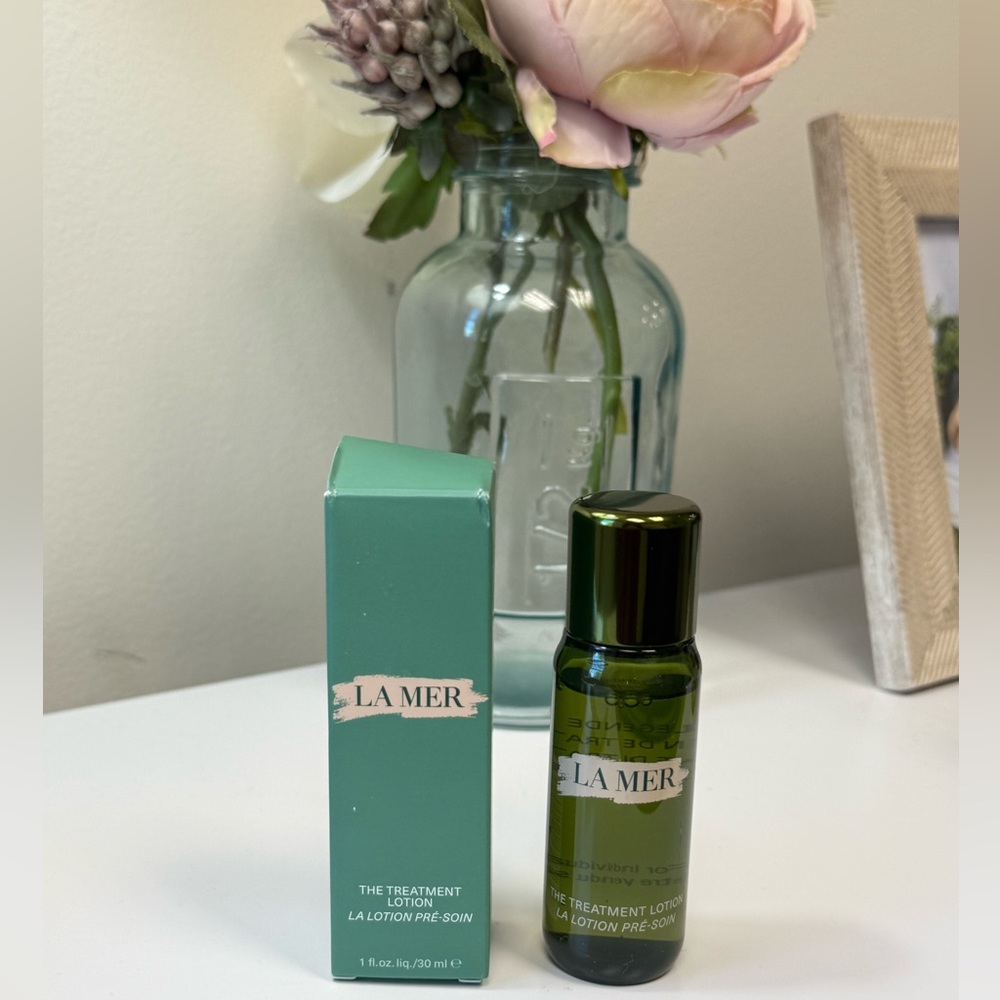 La Mer. The Treatment Lotion!  NEW IN BOX. 1 FL OZ.